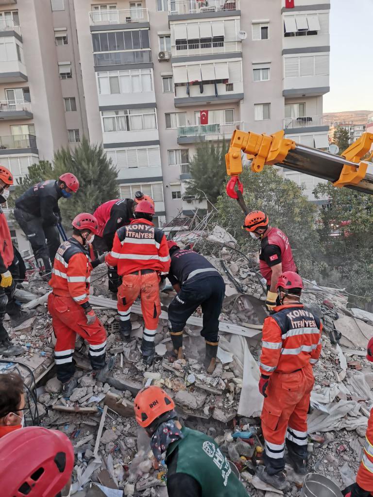 Cevdet42's tweet photo. İtfaiyeci Gönüllü olarak çalışır.Hayat kurtarır.Reklamı hiç sevmez. #destekolunmeslekolalım https://t.co/R8xgsd6bBU