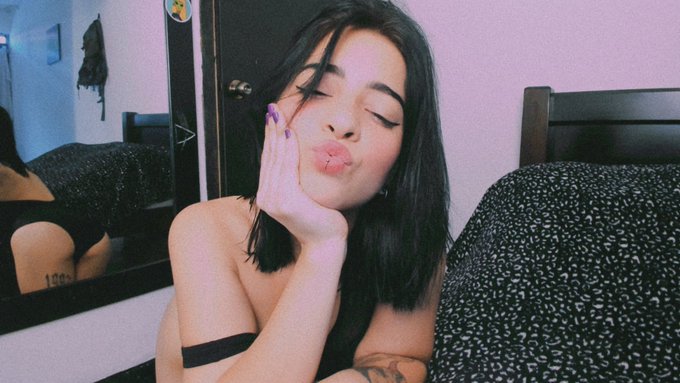 onlineee🥰  @chaturbate #camgirl https://t.co/O38DhFP2Vd<a class="tags" href="/tag/chaturbate">@chaturbate</a><a href="/tag/camgirl"class="tags">#camgirl</a>