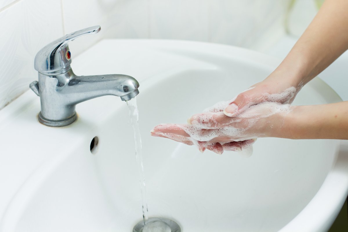 CREDVIEWoptical's tweet photo. We all know why we need to wash our hands regularly these days. But handwashing is also good hygiene for healthy eyes. #healthyhabits #washyourhands #eyecare #eyehealth #healthylife https://t.co/1JMDM2UHLg