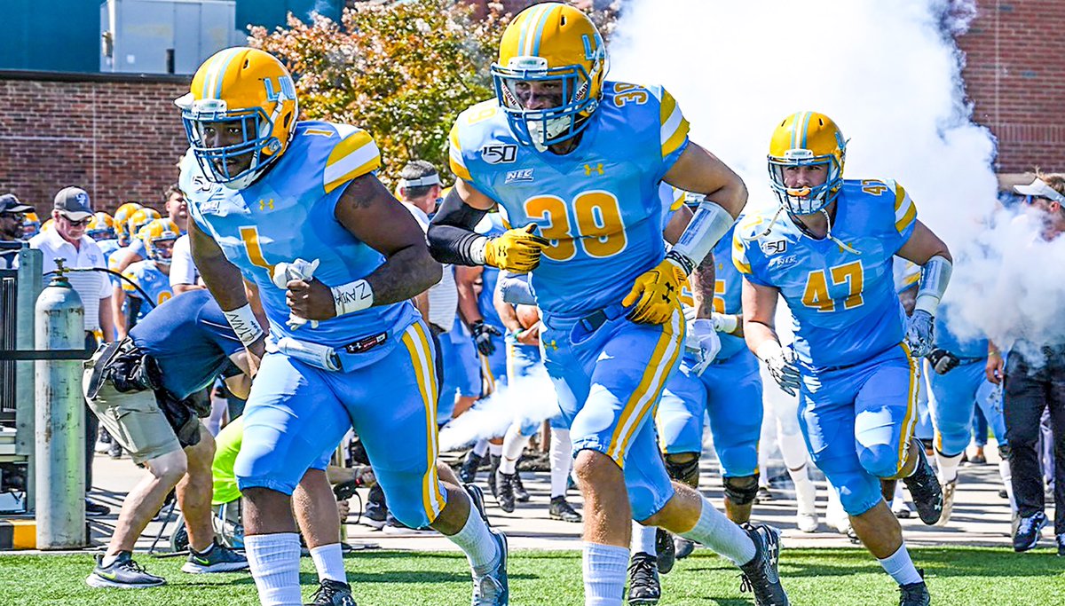 elijah_hoskin's tweet photo. Blessed to receive a D1 PWO offer from Long Island University @LIUSharksFB @CoachRagonesi @FBCoachCollins @CoachBsmith_ @CycloneEV @CoachP_eterson #FinsUp #Time2sw1m 🦈🟡⚪️ https://t.co/13bbo370St