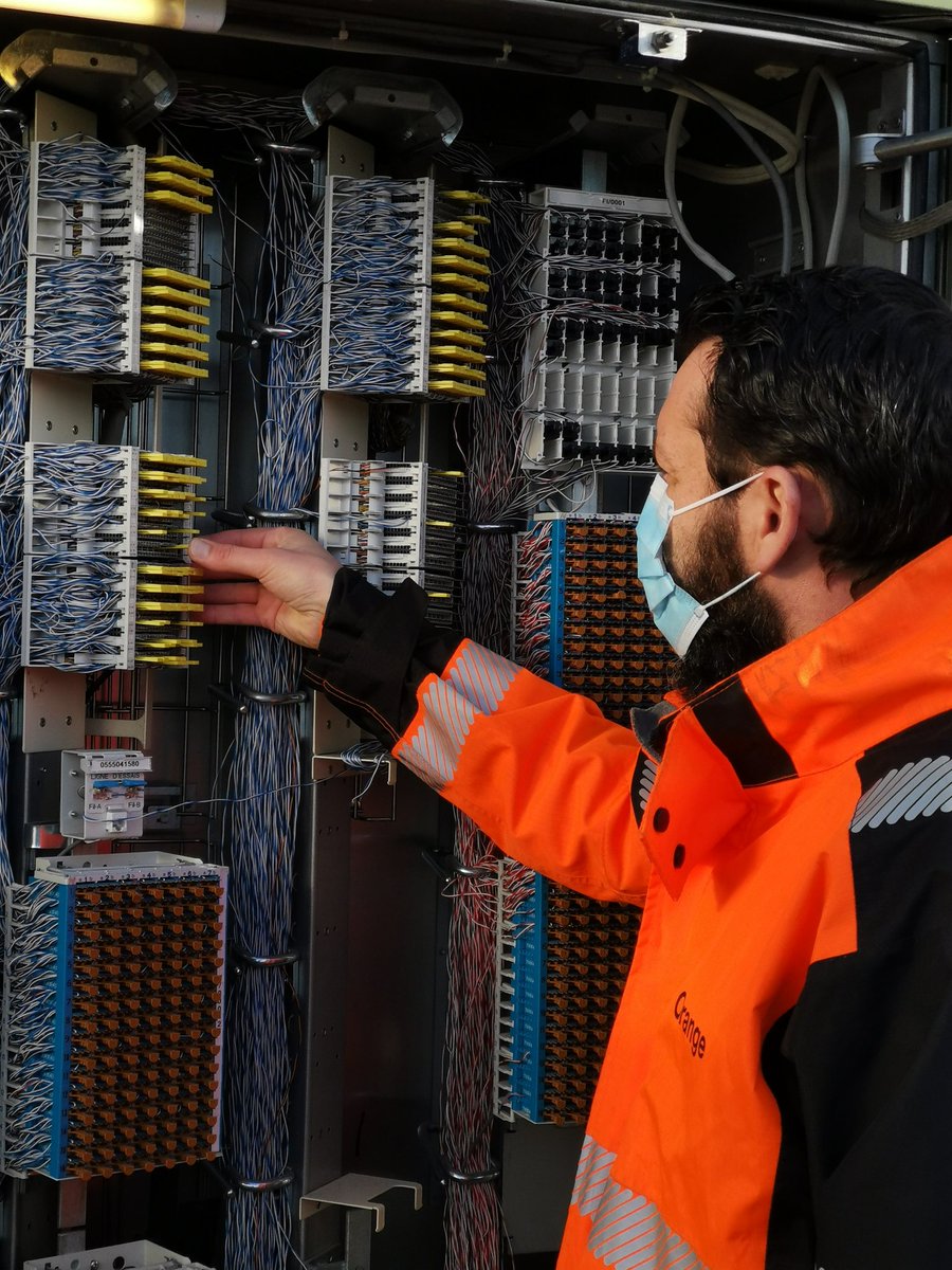 L'optimisation du réseau cuivre #Orange reste une de nos principales préoccupations y compris en cette période sensible pour nos clients. Aujourd'hui en Haute Vienne avec Éric #UISO  <a href="/OrangeNvAquit/">Orange Nouvelle Aquitaine</a> sur la certification d'un NRA équipé en têtes Nexans.