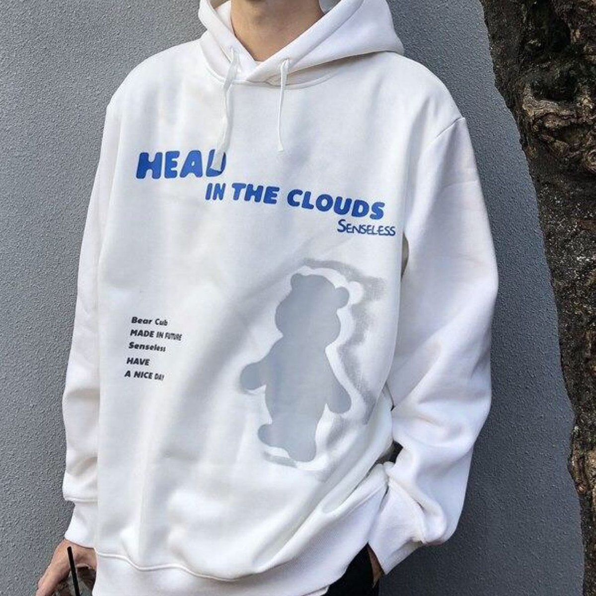 Keep your head in the clouds...☁️
Shop this cool hoodie on➡️ kayobi.com
~~
#hoodiestyle #streetwearstyle #asianstreetwear #japanesestreetwear #streetstylejapan #urbanstreetstyle #urbanfashion #japanesefashion #asianfashion