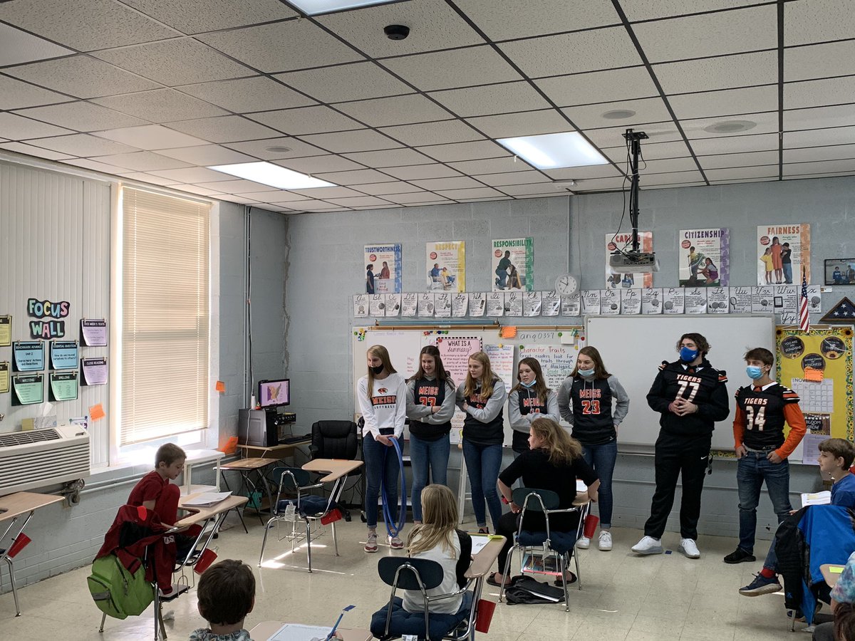 bakerr_02's tweet photo. MCHS FCA spent time at Meigs South this morning! All athletic teams were represented! #TigerStrong #CedarValley https://t.co/64uJXAUt6v