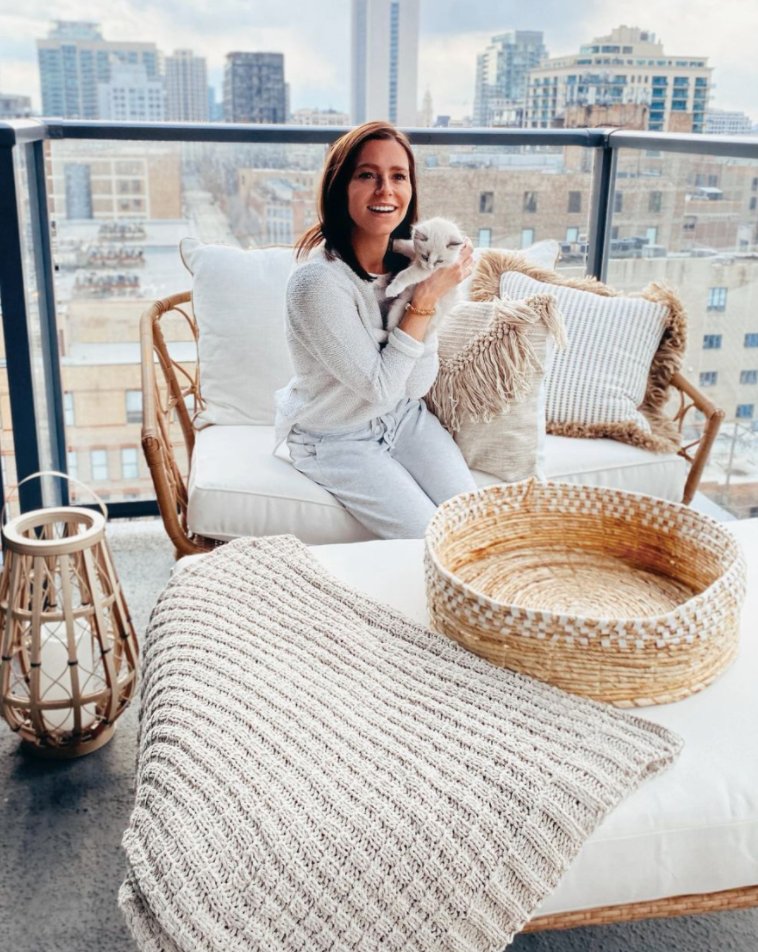 There’s no better way to enjoy sweater weather season than snuggling up on your balcony with these views. From studios to multi-bedroom spaces, at #Marlowe, we have floor plans to suit everyone… furry friends included.

Image via <a href="/fromeast2west_/">Just My Own Opinion,</a>.