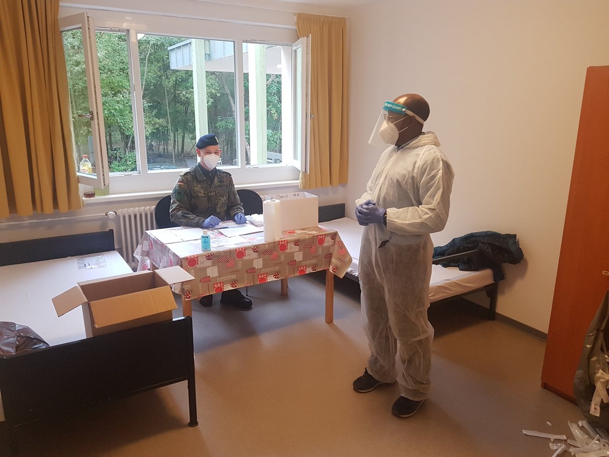 COM_SeeBtl's tweet image. Im Kampf gegen #Corona unterstützt auch das @Seebataillon tatkräftig. Im gesamten Oktober leisteten dauerhaft 31 Seesoldaten aus allen Kompanien #Amtshilfe bei den Gesundheitsämtern in Berlin. #WIRSINDMARINE #FuerEuchGemeinsamStark #StrongerTogether