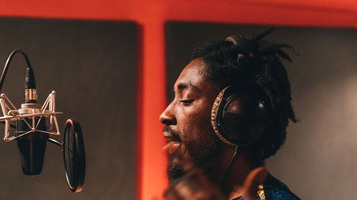 #ThisisAthens introduces you to the vanguard of homegrown hip hop artists who are fusing local culture to the latest music revolution and planting their flag on the world scene. They're creating a new conversation about Athens, one verse drop at a time.

➡️thisisathens.org/arts-entertain…