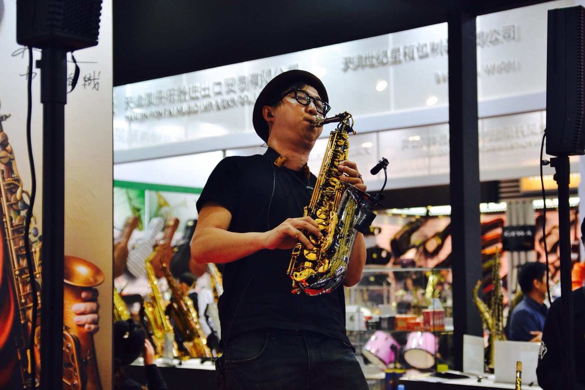 saxophon9's tweet photo. I'm very happy about the advertising invitation we received from Volkswagen.Send our spokesman Wilson chen to attend commercial shoot Let's look forward to the commercial
#tksaxophone #wilsonchen #Volkswagen #福斯汽車 #大眾汽車 #Tk薩克斯風官方代言人陳嘉俊 #Tk薩克斯風 https://t.co/kJHJCHIfTM