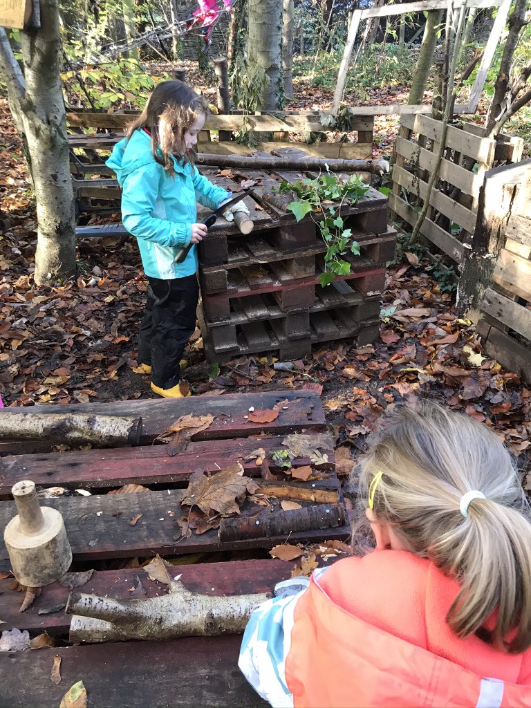 DanesfieldFS's tweet photo. Y1 were epic in the forest today 🌳 from pine cone decorations to fire and mallet making....we were very busy! But we made time to be #leafangels 🍃🍂🍁🌳❤️🍂😁@DanesfieldSchl @DanesfieldY1 https://t.co/MFglsPVTN7