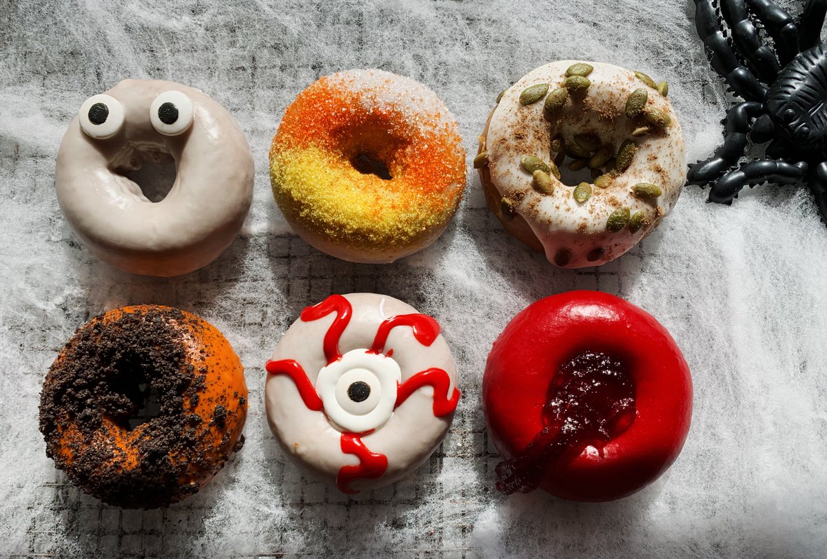 FederalDonuts (@federaldonuts) on Twitter photo BOO‼️ Ghost 👻 Candy Corn 🌽 Pumpkin Roll 🎃 Cookies N Scream 🕷 Eyeball 👁 Berry Bloody 💉 You can find these flavors haunting all brick & mortar shops this Fri & Sat ➕ <a href="/artexchangewc/">Artisan Exchange</a> on Sat‼️ Preorder here: linktr.ee/federaldonuts or stop by to snag a few 🦇🕸🌙 BOO‼️ Ghost 👻 Candy Corn 🌽 Pumpkin Roll 🎃 Cookies N Scream 🕷 Eyeball 👁 Berry Bloody 💉 You can find these flavors haunting all brick & mortar shops this Fri & Sat ➕ <a href="/artexchangewc/">Artisan Exchange</a> on Sat‼️ Preorder here: linktr.ee/federaldonuts or stop by to snag a few 🦇🕸🌙