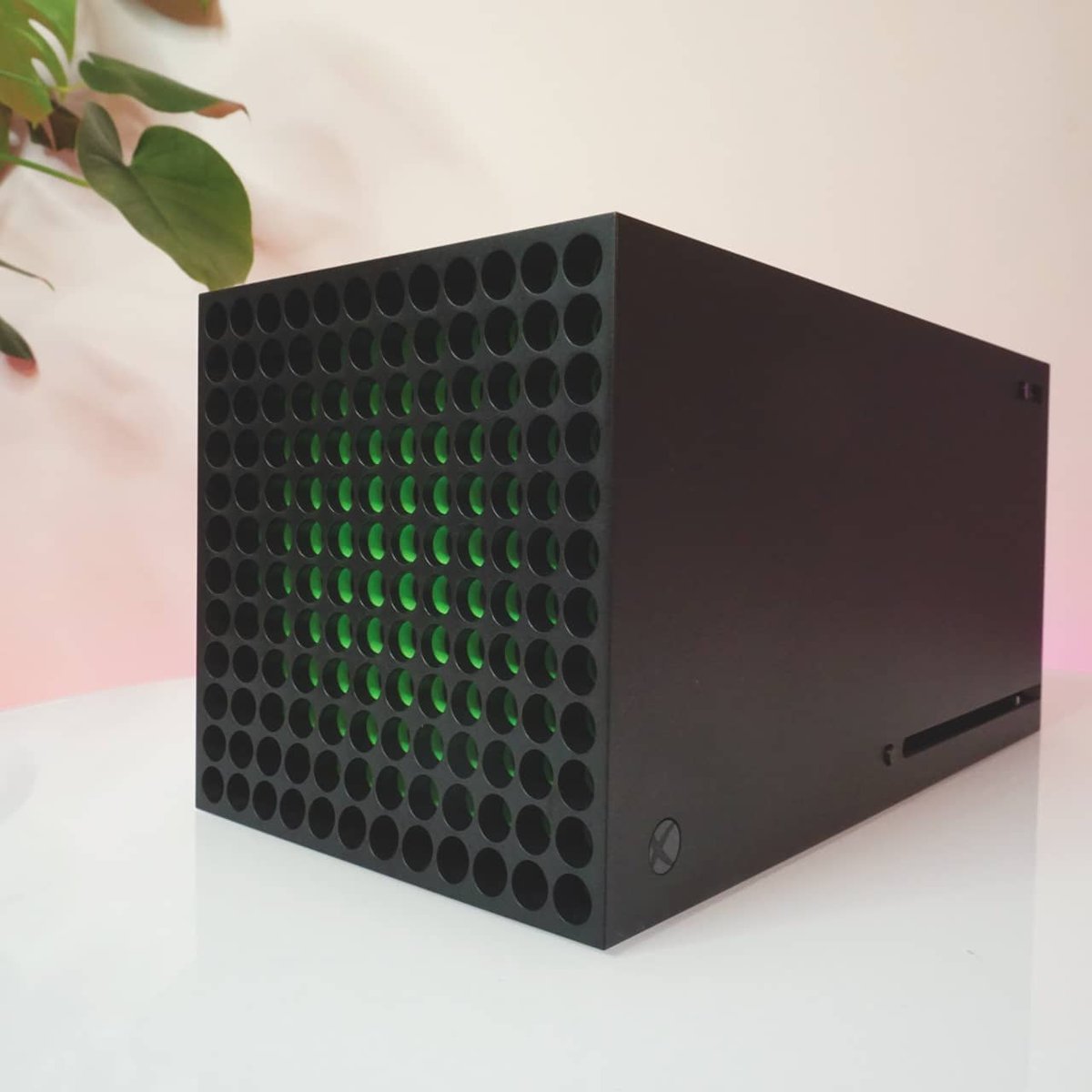 michirage's tweet image. Who is ready for next gen console gaming? 🙋🏽‍♀️ I am so happy to have  received the Xbox series X to review for u guys, thank you so much @xboxse @xbox 🥺

#xboxseriesx #XBOX #nextgenconsole | @xbox