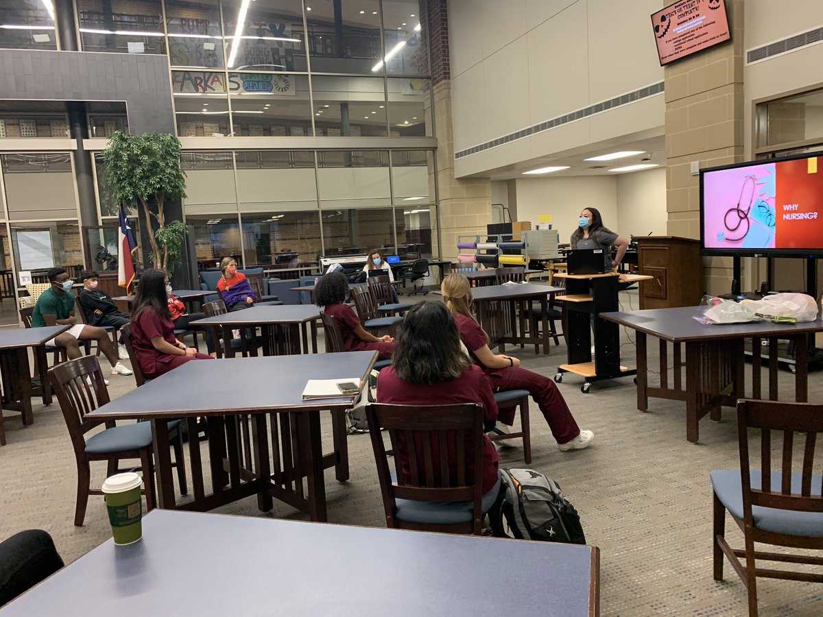 HaggardKristen's tweet photo. Thank you former Bearkat Lindsey Lau BSN RN for coming to speak to our students today !! 💙💛@KleinHigh @KisdNursing @KleinISD https://t.co/1KqaNy13MZ