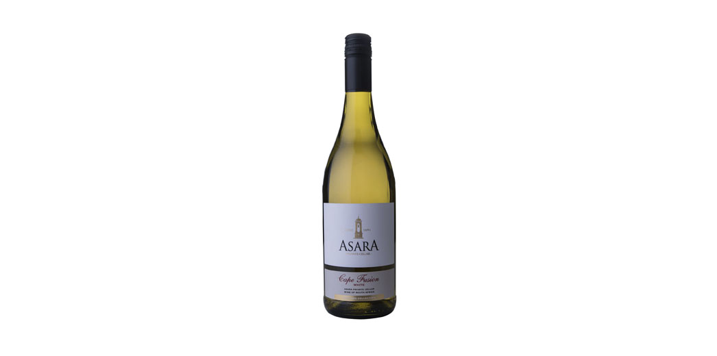 AsaraEstate's tweet photo. Our doors open Dec 1st or shop online now! https://t.co/633AlVWz46 Cape Fusion White R125 p/btl. Prominent peach & tangerine aromas with delicate white flower, white pear and lime flavours on the palate and a zesty finish! #asara #asarawines #asaraestate #wineonline #wine https://t.co/8CI2vMMLh2