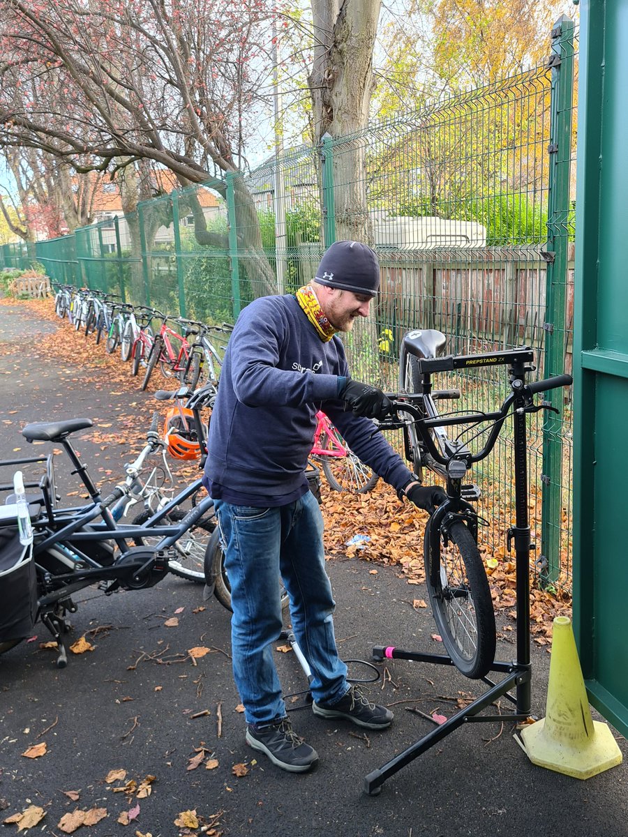 murrayburnht's tweet photo. Great see Kerr in his guise as 'Dr Bike'. The biked are all getting a check-up to make sure they're safe for Bikeability training and P7 skill sessions next week! @ibikeEdinburgh @SustransScot @MurrayburnP #murrayburn https://t.co/NWgrxrqAop