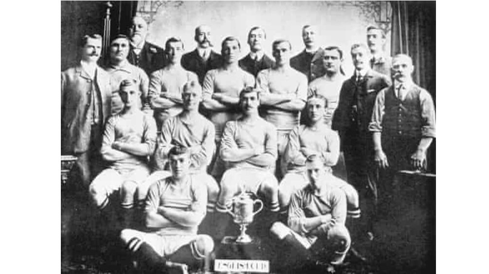 This was all done under the lead of newspaper magnate Edward Hulton, who had bankrolled this process with an aim to create the best team in the land. Under Hulton, Man City had finished 5th, 3rd and 2nd in the previous three seasons and had won the FA Cup in 1904.