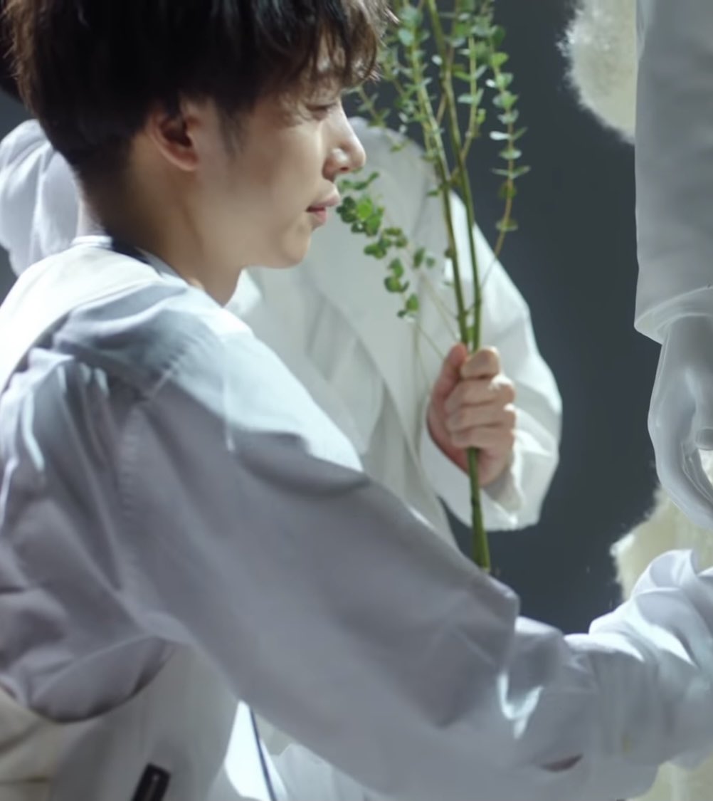 おじゃる あたしが10年以上ずっと好きな芸人さんなんですけど 最近カッコ良さが爆発してるんです はん にゃの金田哲さんって言うんですけど よかったら覚えてください笑 はんにゃ 金田哲