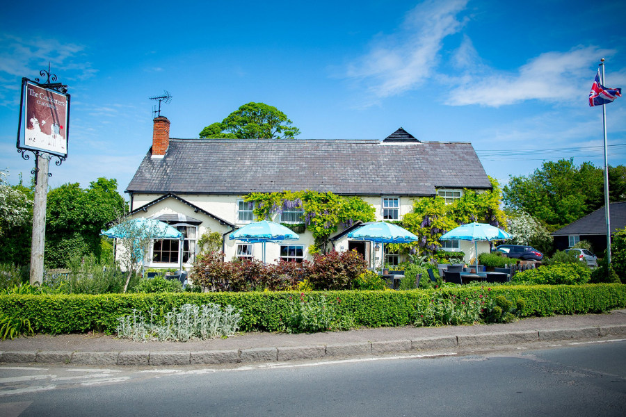 EXCITING ANNOUNCEMENT // We are delighted to welcome The Cricketers Pub, Clavering to our growing collection. On the borders of Hertfordshire &amp; Cambridgeshire, The Cricketers is the perfect addition to our collection, with a superb reputation! Take a look buff.ly/34veDni