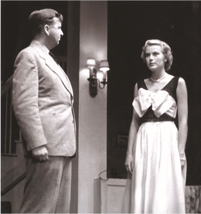 rivertownsmag's tweet photo. Taken in a moment in time, this photo recalls Grace Kelly’s stage debut at the Bucks County Playhouse. 
 
Read more about this in the latest issue, which can be purchased on newsstands around the towns, or sent by mail for just $15 a year.
 
https://t.co/DDnRcmnrHX

@TheaterBCP https://t.co/bb2ghu4z62