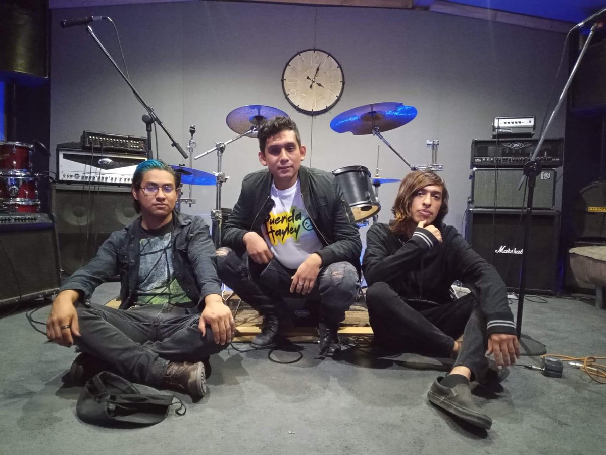 Está bien alguien amar?
Está bien en el alguien creer?