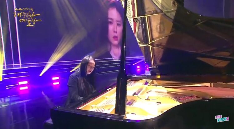 SonYeJinHyunBin's tweet photo. Hyun Bin is about to cry omo🥺❤️
#crashlandingonyou #crashlandingonyouedit #crashlandingoflove #cloyedit #cloy #cloybaeksang #cloybestscenes #cloyfever #cloyster #hyunbin #hyunbinfanclub #hyunbinlove #hyunbinactor #hyunbinedit https://t.co/thGhRJoryg