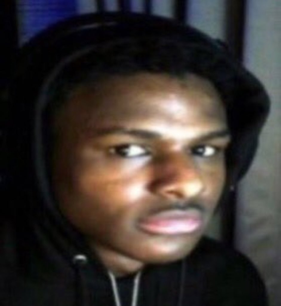 KingDoublepump's tweet photo. Imagine shotguns in fort did actual damage crazy right https://t.co/al67k1O0pv