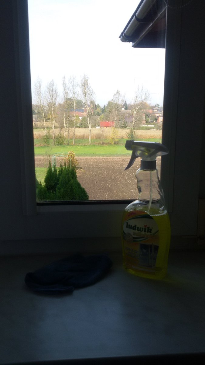 HACJANINA's tweet photo. CZYSTE szyby ..
Hm.. a cóż dopiero #serce #oczy #uszy #słowa https://t.co/2314VnvQT8