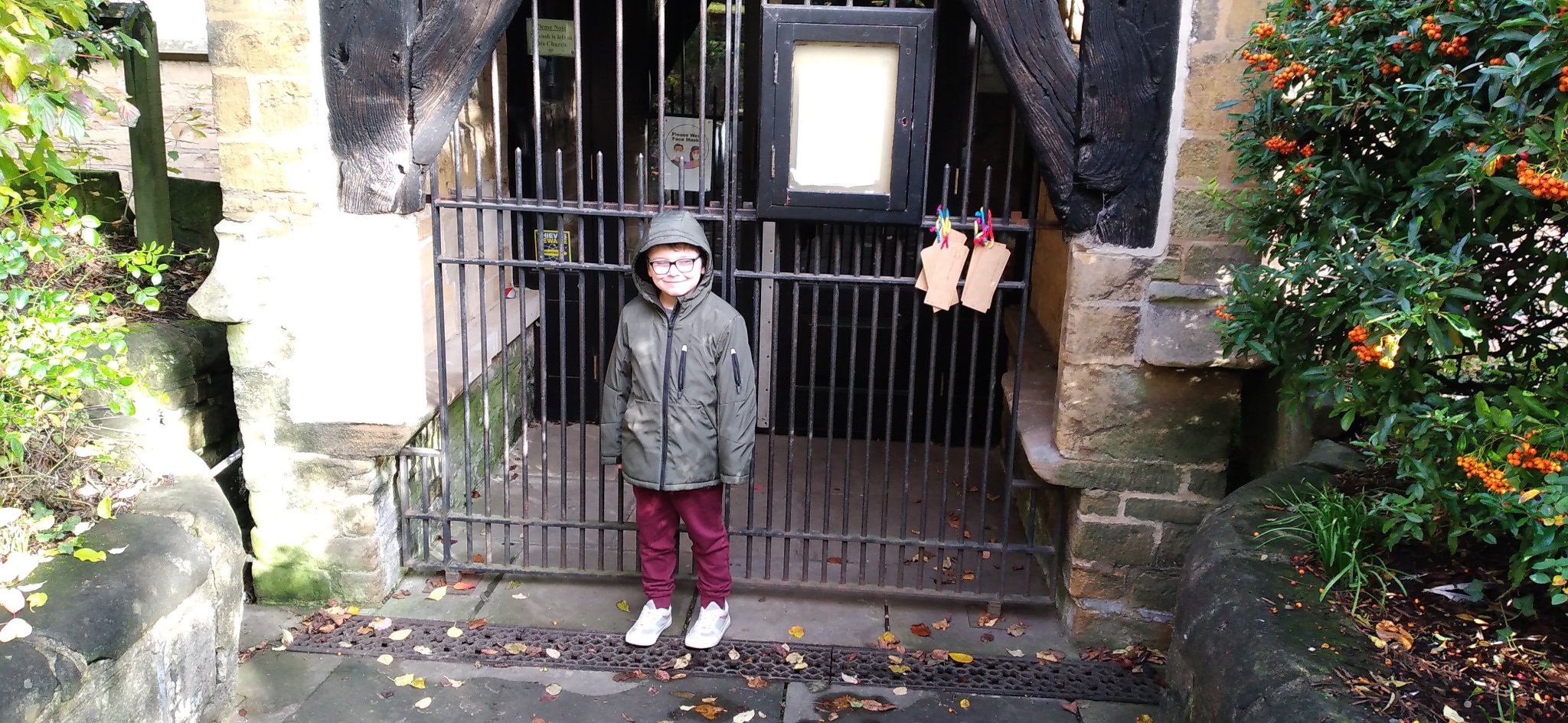 Day 6 :: Basic  Had the helpful helper again today and happy they have been thrown away or trashed b (Image 2)