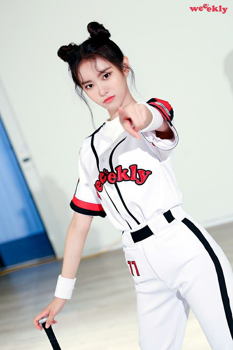#MONDAY #먼데이 ♡ #WEEEKLY #위클리 
<a href="/_Weeekly/">Weeekly (위클리)</a>