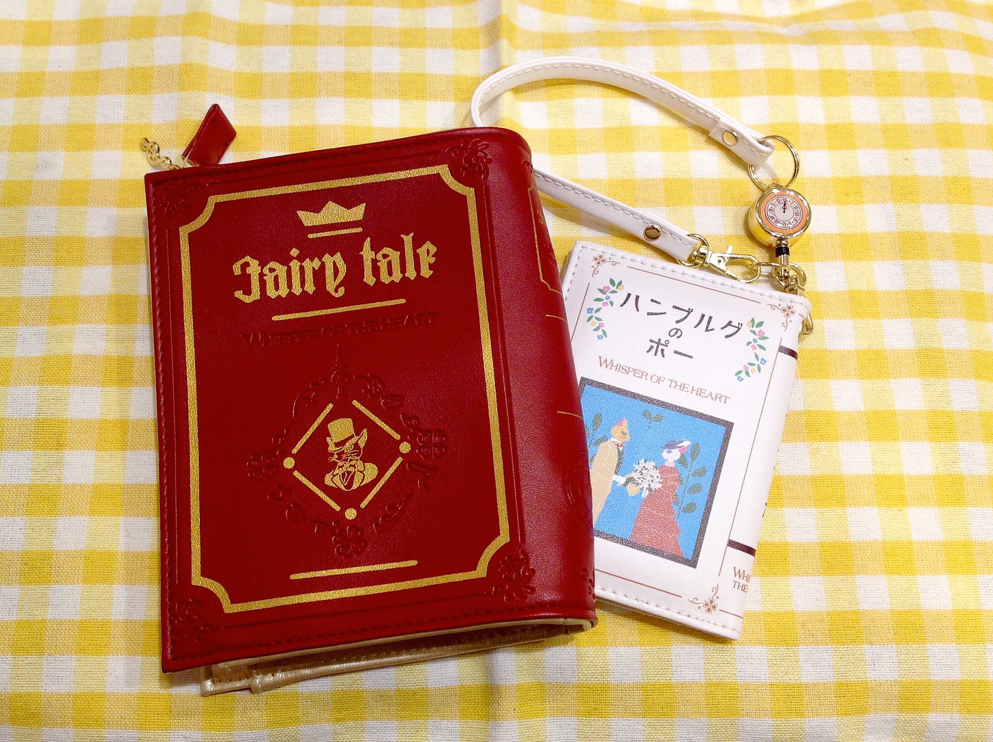 新品　パスケース　耳をすませば ハンブルグのポー ブック型 パスケース スタジオジブリ ジブリグッズ 耳をすませば ブック型リールパス