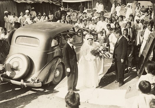 applemakers's tweet photo. in 1937, a korean couple having their wedding ceremony💒
and koreans say japanese abused and massacred koreans lol
#cancelkorea #apologizetojapan https://t.co/jdw52DDu3E