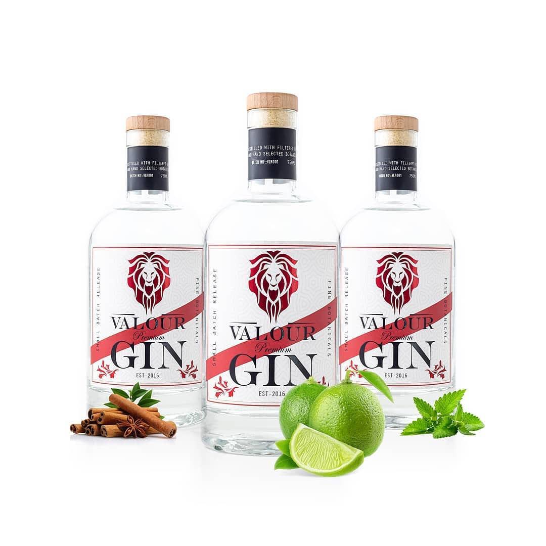 MinnieProgie's tweet photo. Even Makhadzi drinks the #ValourGin https://t.co/Y6zCyv2yVP