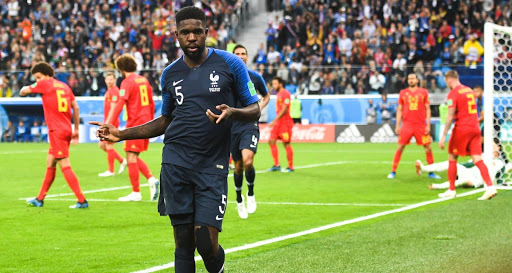 En étant très solides défensivement, les Bleus ont totalement fait déjouer Eden Hazard et ses coéquipiers.Samuel Umtiti, sur un coup-franc à la 51ème minute, qualifiera la France pour la finale de la Coupe du monde, douze ans après sa dernière finale, perdue face à l'Italie.