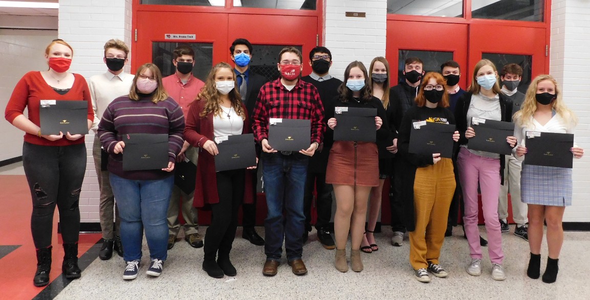 FCSWildcats's tweet photo. Congratulations to the 16 students honored at the October 26 BOE meeting for joining the Principal's 30+ Club and the 2 students recognized for their 10 quarters of straight A's. #FCSWildcatPride https://t.co/CLu3eukfgK