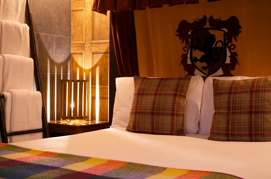 🦉 Your Hogwarts letter has arrived 🦉
Harry Potter themed 5* hotel stay for 2 only £79 👉 bit.ly/35DUjQ8
Includes breakfast &amp; late checkout ⚡️ Wizard's afternoon tea upgrade option.
Oct 2020 to March 2021 dates #harrypotter
