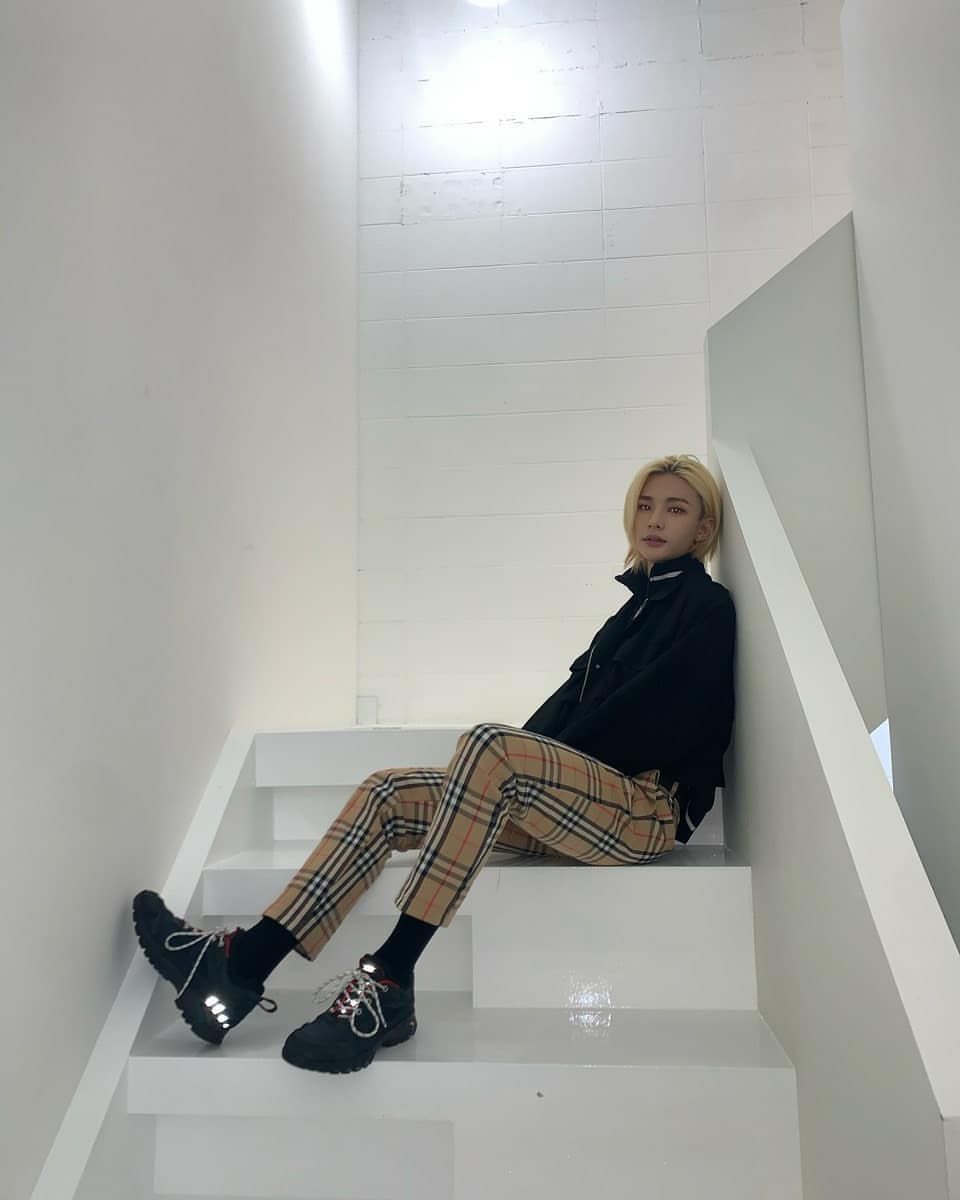 ちまっこ 金髪ロン毛になってから色んなアレンジをしてくれるようになった推しです ヒョンジン Hyunjin Straykids