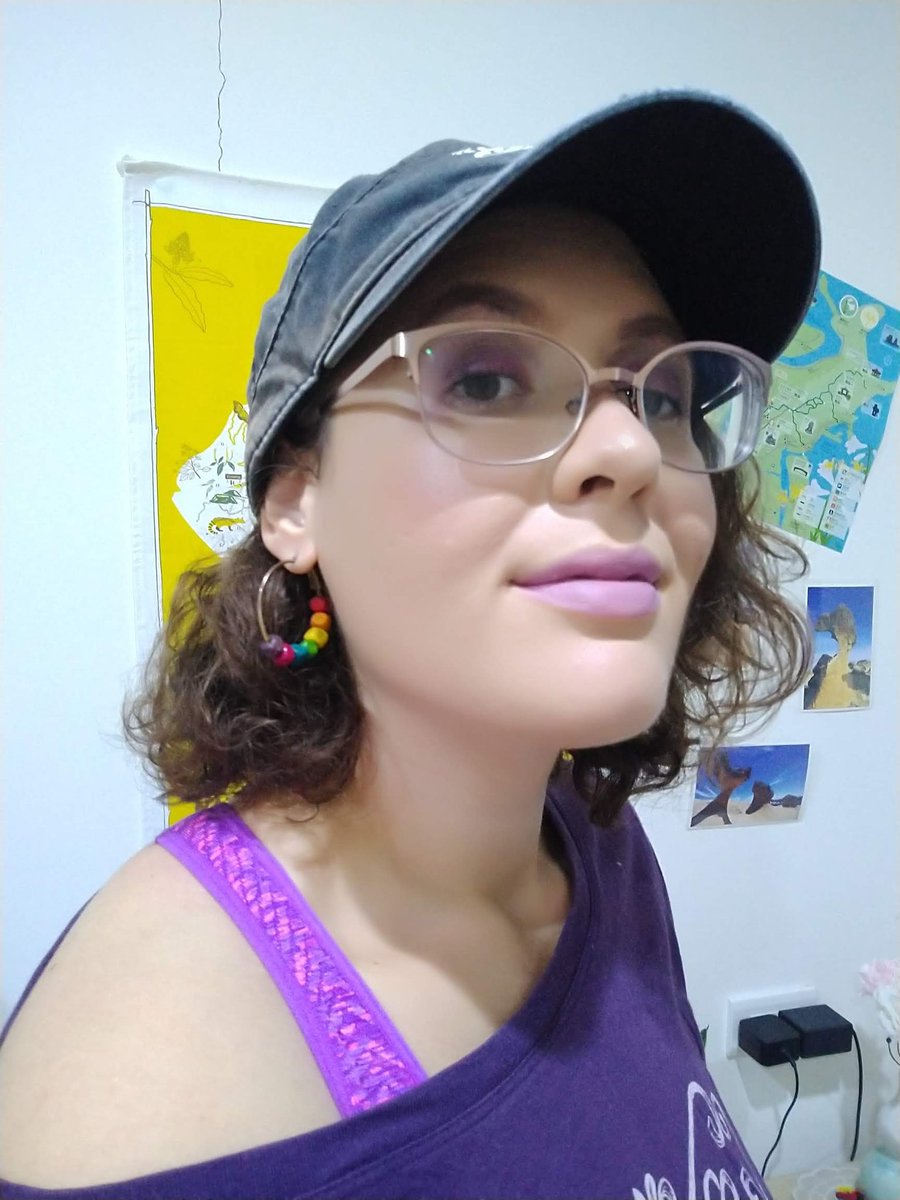 nofearofwaves's tweet photo. Just a little makeup look and outfit for #AceWeek2020 #AcePride #selfie https://t.co/zCNnOdD9B3