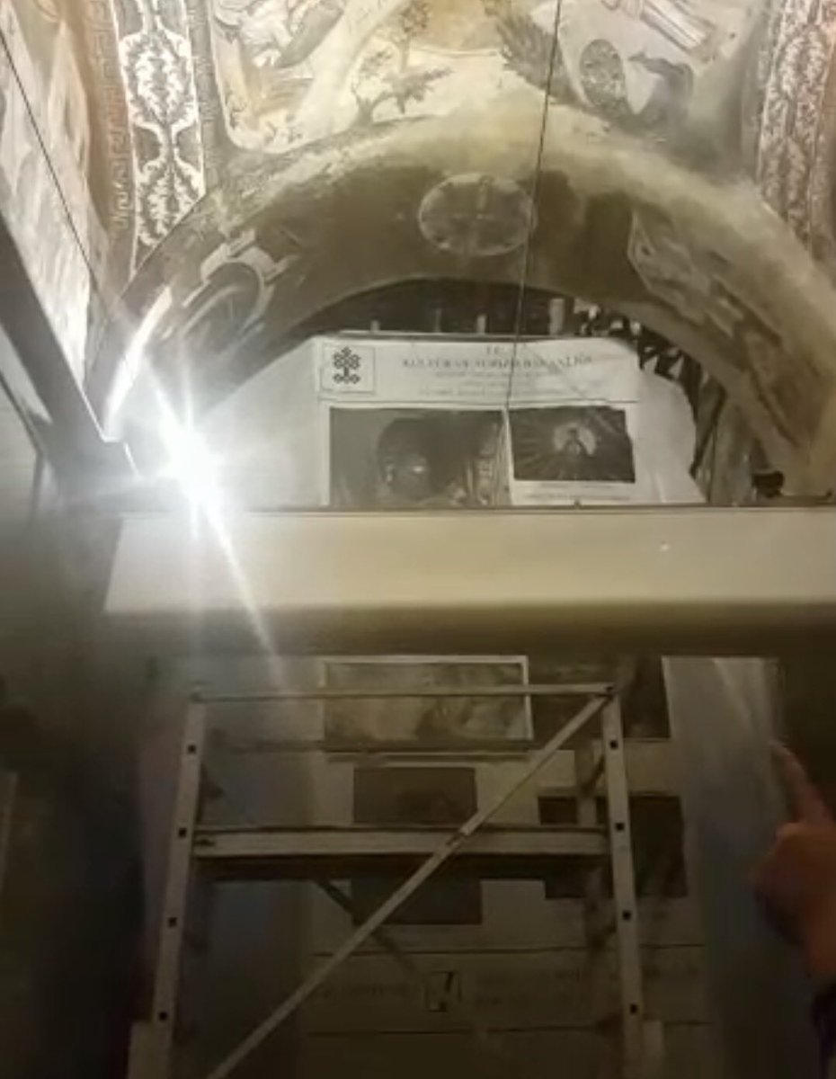 PGPavlos's tweet photo. Two more pieces of evidence of the #ChoraMonastery’s Crucifixion executed by the Turkish Neo-Ottoman Islamist Recep Tayyip Erdogan Sultan.
Here the nails are inserted into #ChoraChurch’s body, to cover these unique frescoes.
What a brutal act of violence against Christianity... https://t.co/XSQt4MwG00