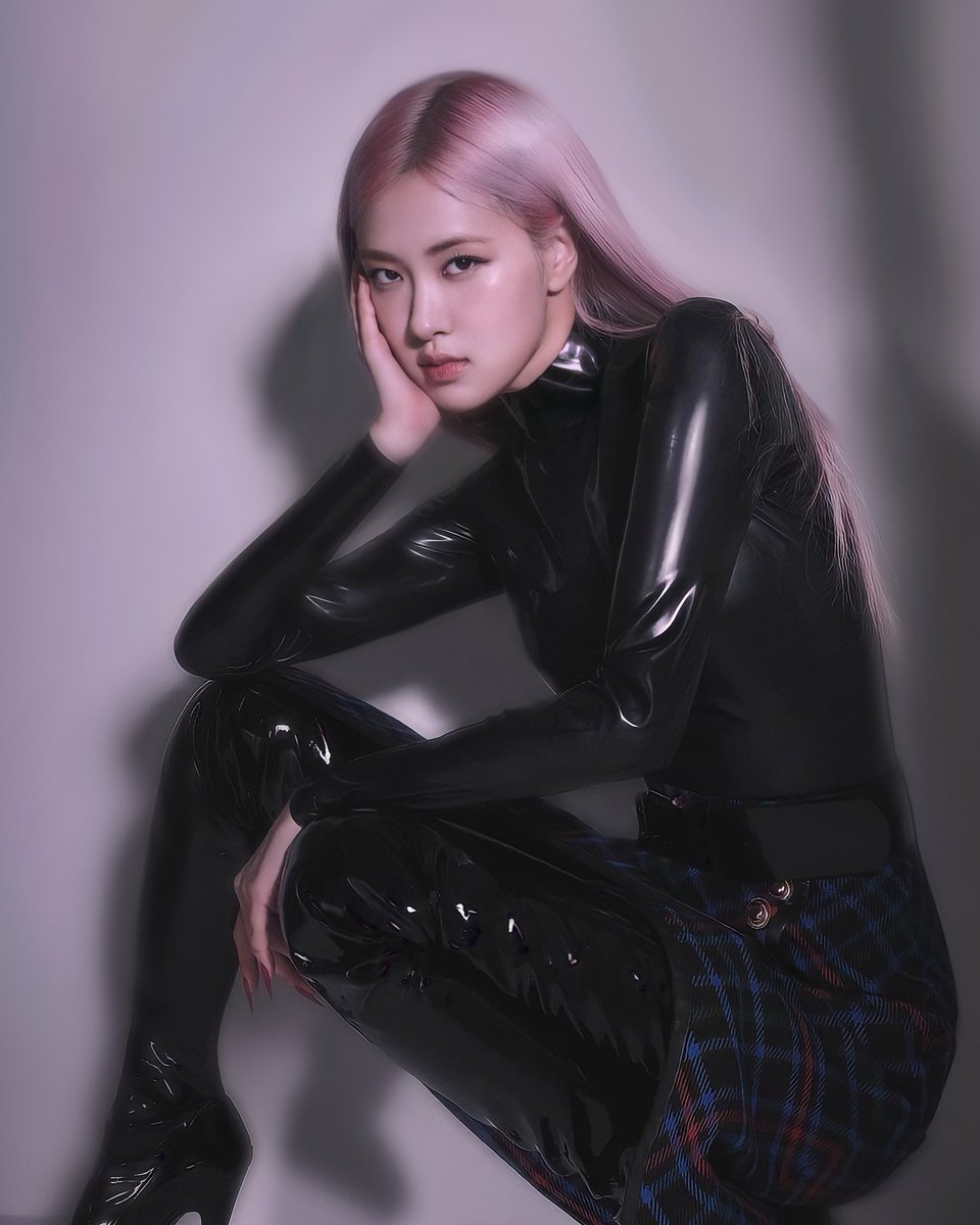 beulpingasia's tweet photo. ROSÉ and SAINT LAURENT
     @BLACKPINK #로제 https://t.co/PfcOiT9xSB