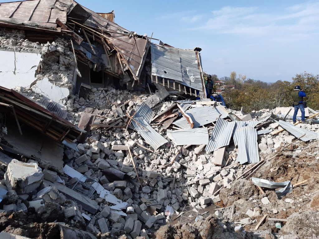 301arm's tweet photo. One civilian killed in Shushi, 2 wounded as a result of Azerbaijan striking civilians. https://t.co/IYM0lDdTrz