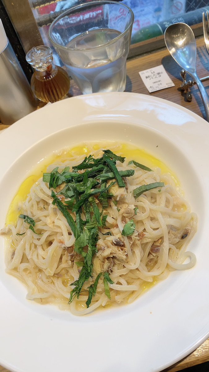 坂内勇気 ラーメンに飽きてパスタに鞍替えしたうっちーです 渋谷の生パスタ店で食べた鯖と大葉のパスタ 太麺モチモチ 690円ってむちゃ安い 新宿のイタリアンのその名も 絶望スパゲティ 見た目もネーミングも大クセだけど味に歓喜