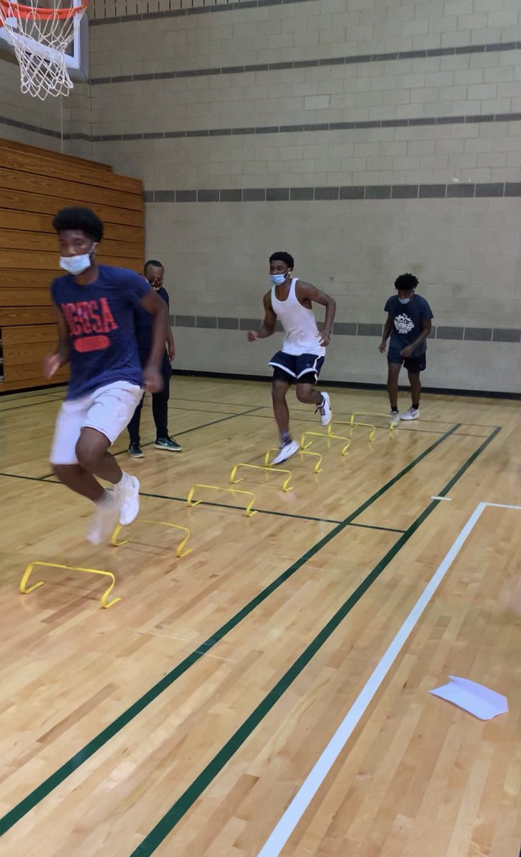 MbbRaleigh's tweet photo. Proud of our #bulldogs so far. Put in some good work last night. A long way to go but excited about our growth and future.  #weRsoutheast #UbuntuMatters #building #Day3 https://t.co/NvNWCM8xnx