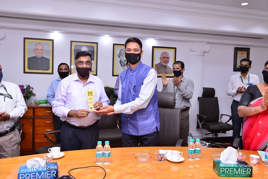 Ongc_Mrpl's tweet photo. Shri Rajeev Kushwah, ITS, Chief Vigilance Officer, spoke upon the Vigilance Road Map ahead of MRPL. He stressed upon the need to have well laid down guidelines and procedures in specific domains. #CVCofIndia
#vigilanceweek #VigilanceAwarenessWeek2020 #VigilantIndiaProsperousIndia https://t.co/CptVuwF6iE