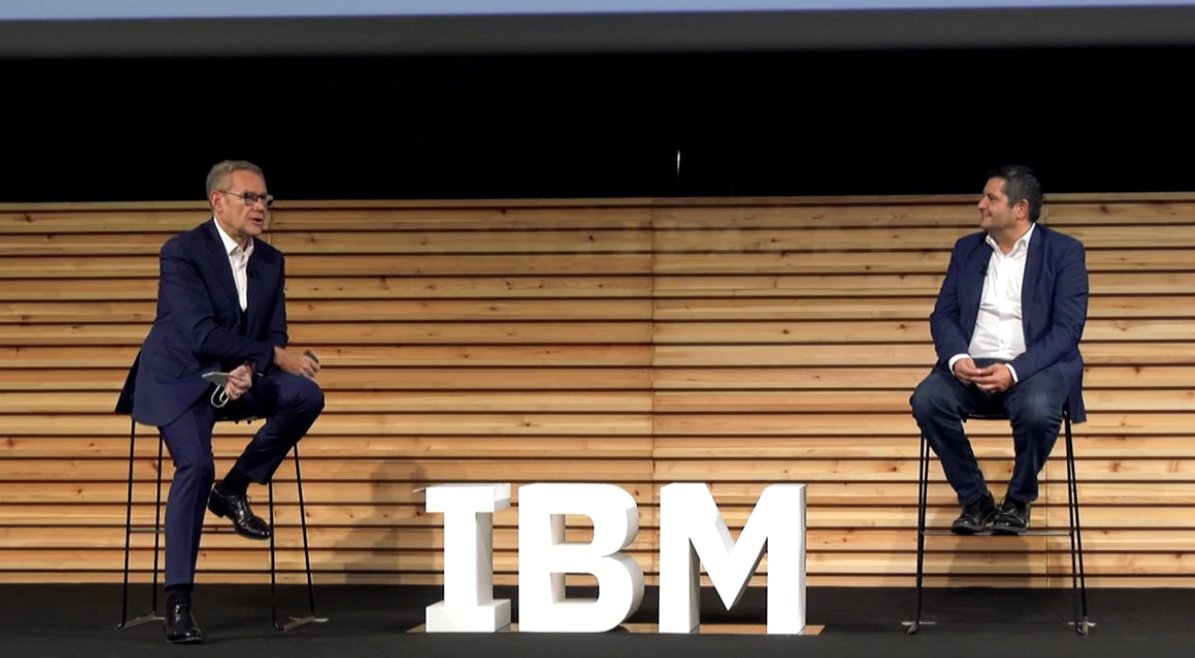 Decollanz's tweet photo. L’Italia che verrà, tra #Innovazione e #CapitaleUmano

@ecereda, AD #IBM Italia, intervista @BentivogliMarco, fondatore di @baseitaliaweb. 

“L’Italia ha bisogno di fare un salto quantico per recuperare i ritardi accumulati”

-->>> https://t.co/QIUOzmSuUl

via #IBMthinkMagazine https://t.co/6ofHb2w9ZD
