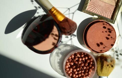 How Artificial Intelligence and Augmented Reality are keeping beauty in business during lockdown.
 #augmentedreality
 #artificialintelligence 
#DigitalMarketing so-share.net/c/24f22f2b-cc8…