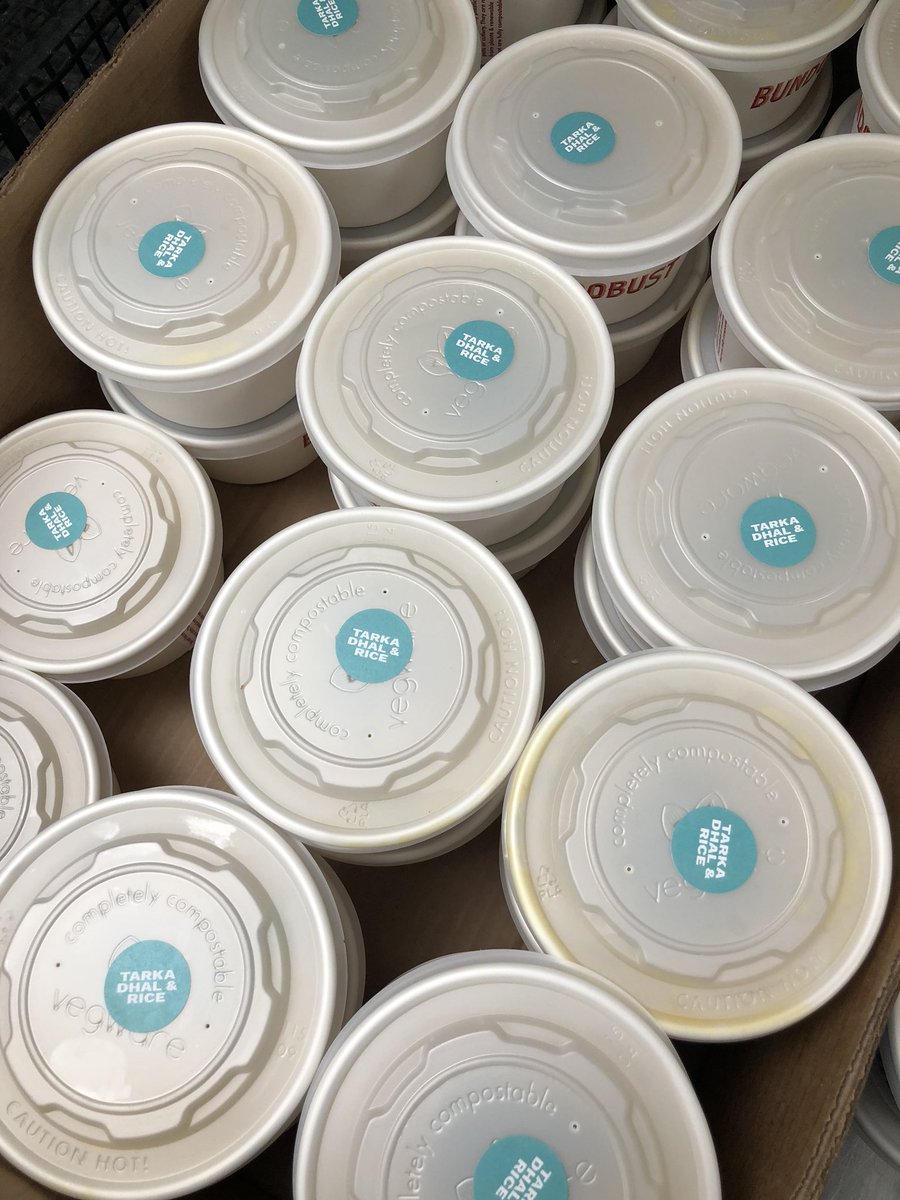 BundobustMCR's tweet photo. A big thank you to @4EVERManchester and @dreamyjadu123 who are helping us provide 100 meals to families in Ardwick and the surrounding area today! https://t.co/sEBLrTwGEb