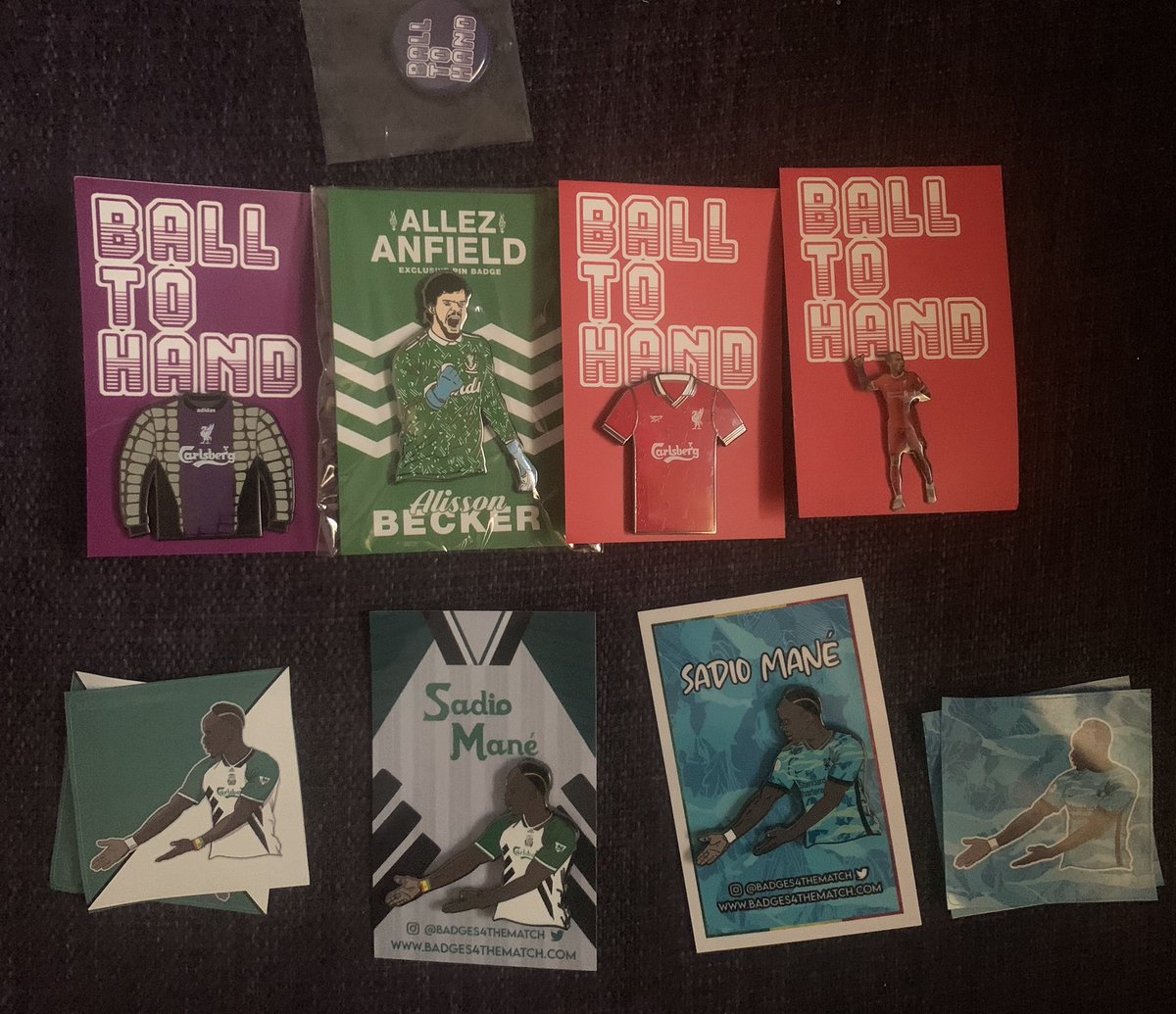 Tzafnat's tweet image. Another boss delivery 🚚🤩 @BallToHand2 @Badges4TheMatch @allez_anfield  #LFCPinBadges #BadgeCollection