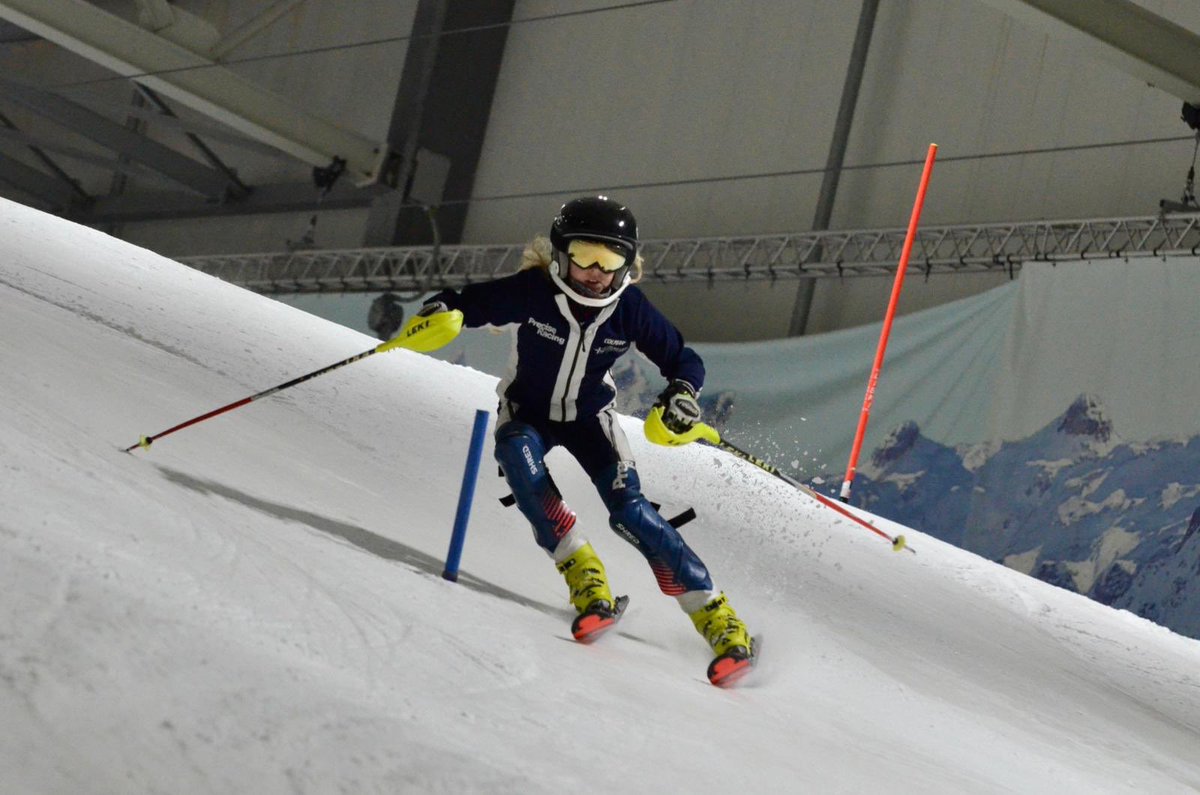 Last day of training today, that ice is not getting away from me. Razor edges! @precise_racing <a href="/SHSGirlsPrep/">SHS || Girls' Prep</a> @CStewartSHS <a href="/SurbitonSki/">Surbiton Ski Racing</a>