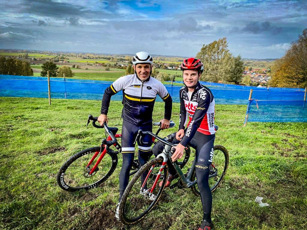 X²O Badkamers Trofee tweet media