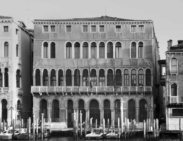 alberto_sanavia's tweet photo. #28ottobre 1826, #Venezia: dopo aver concesso per alcuni anni ad uso d’albergo con l’insegna della “Gran Bretagna”, la vedova Adriana da #Ponte vende Ca’ #Farsetti alla Congregazione Municipale che dall’anno successivo diventerà sede del #Municipio https://t.co/5BlXMxsW6d