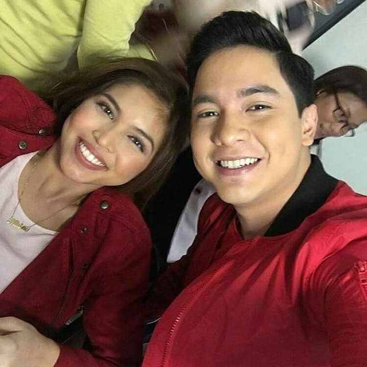 maichardalways2's tweet photo. Ito Ang  FOREVER COUPLE💑😘💕CUH 😘💚❤ @mainedcm @aldenrichards02 #ALDUBatADNasOne https://t.co/T3u4TdGITQ