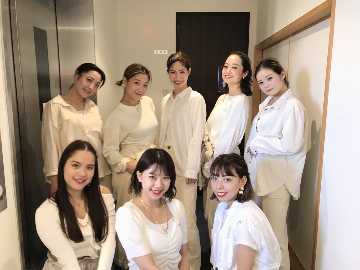 SieteRecords's tweet photo. ✨ファンクラブShiningの会員様にお知らせ✨
会員様限定ページを更新しました

『That crewさんと共演させていただきました！』

会員様限定ページはこちら👇
https://t.co/wjOq4LYhuN

Officialサイト👇
https://t.co/sSxD2No5nB

引き続き、応援お願いいたします！
#sgs #Shining  
#thatcrew https://t.co/3NjCmNhZ4M